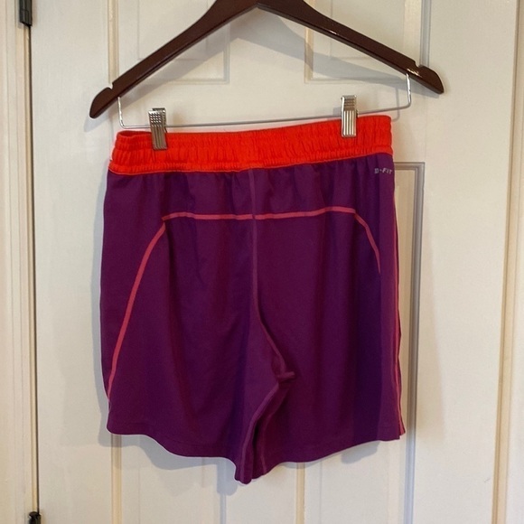 Nike Pants - Lightly used Nike woman shorts size small